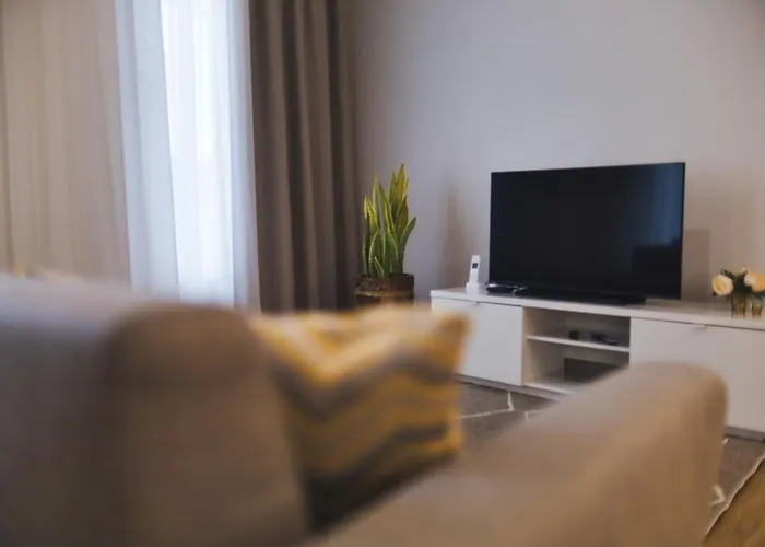 Azure Downtown 1 * Ponta Delgada