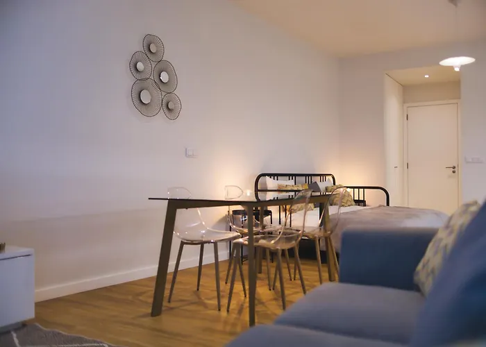 Apartment Azure Downtown 1 *